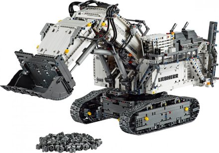 LEGO Technic 42100 - экскаватор Liebherr R 9800