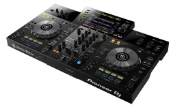 DJ-контроллер Pioneer DJ XDJ-RR