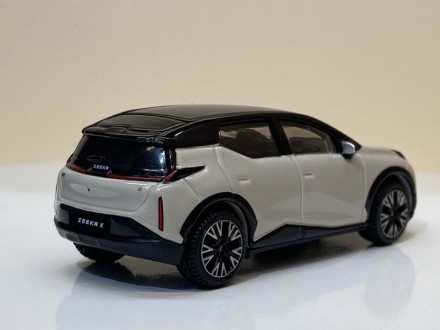 Модель автомобиля Zeekr Х, 1:64, белый