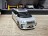 Модель автомобиля Zeekr 009, 1:64, белый