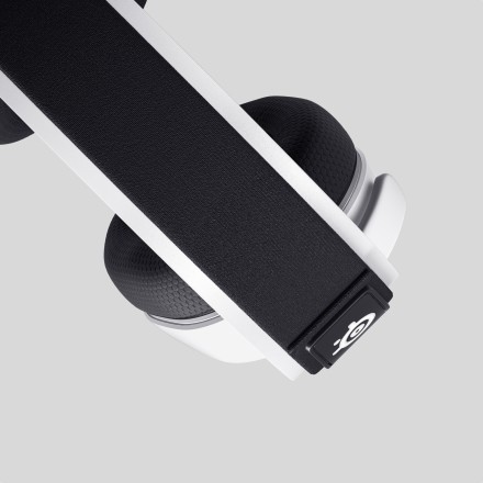 Игровая гарнитура SteelSeries Arctis 7 Plus Wireless, белая