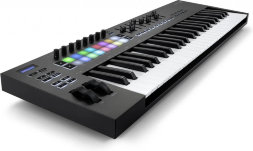 MIDI-клавиатура Novation Launchkey 49 MK3